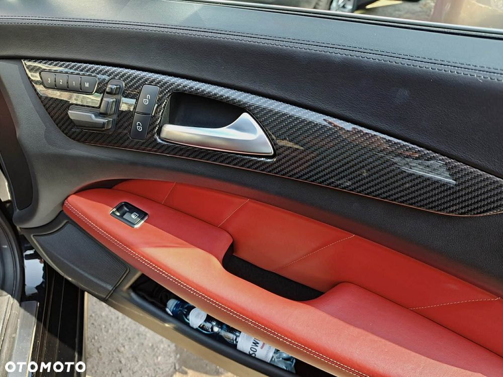 Mercedes-Benz CLS 500 4-Matic BlueEff - 8