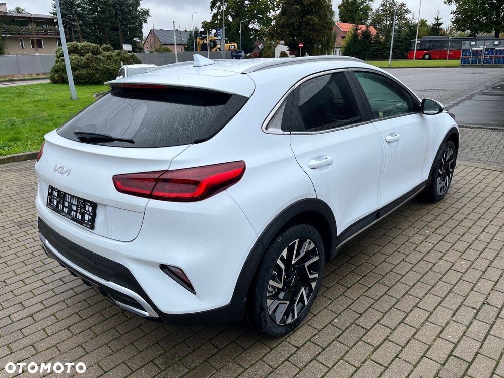 Kia XCeed 1.5 T-GDI L DCT - 2