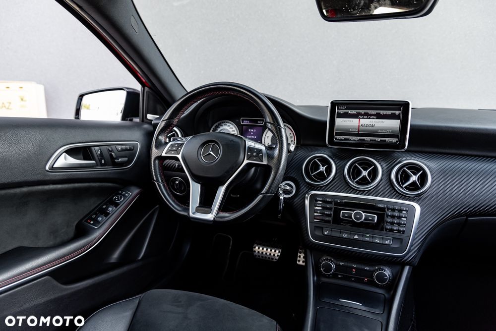 Mercedes-Benz Klasa A 250 Sport 7G-DCT - 28