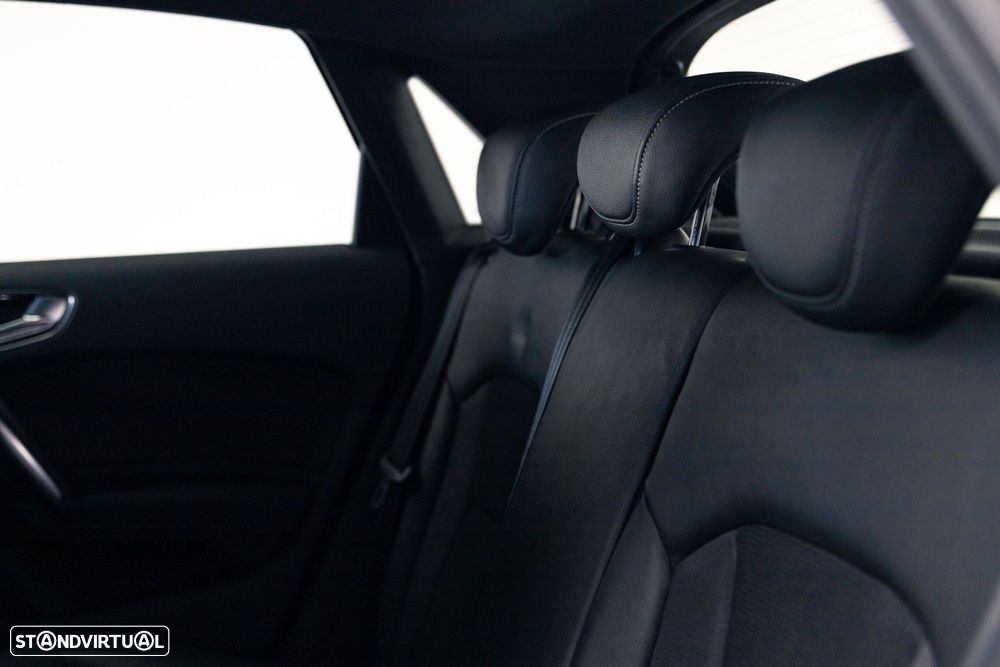 Audi A1 Sportback 2.0 TDI S line Sport Pack - 22