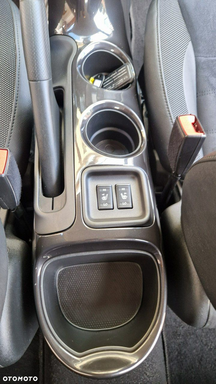 Nissan Juke - 34