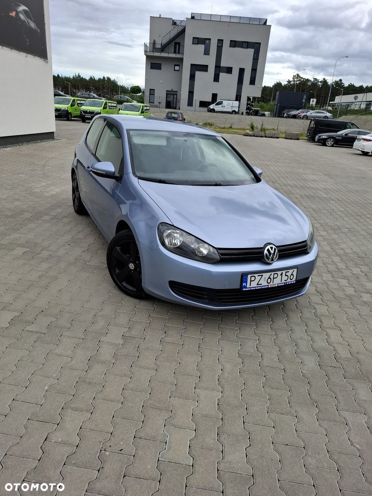 Volkswagen Golf - 1