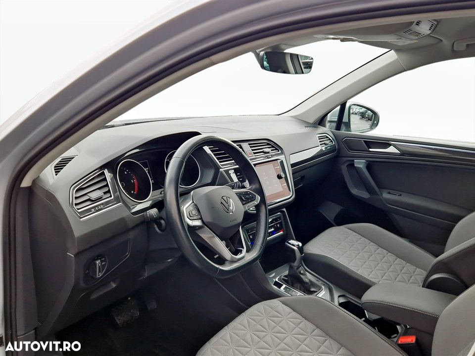 Volkswagen Tiguan 2.0 TDI SCR 4MOTION DSG Life - 10