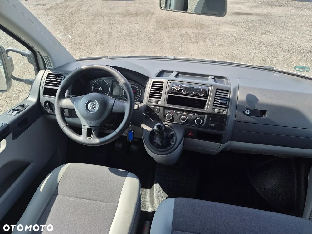 Volkswagen Transporter t5 lift doka klima skrzynia super stan - 8