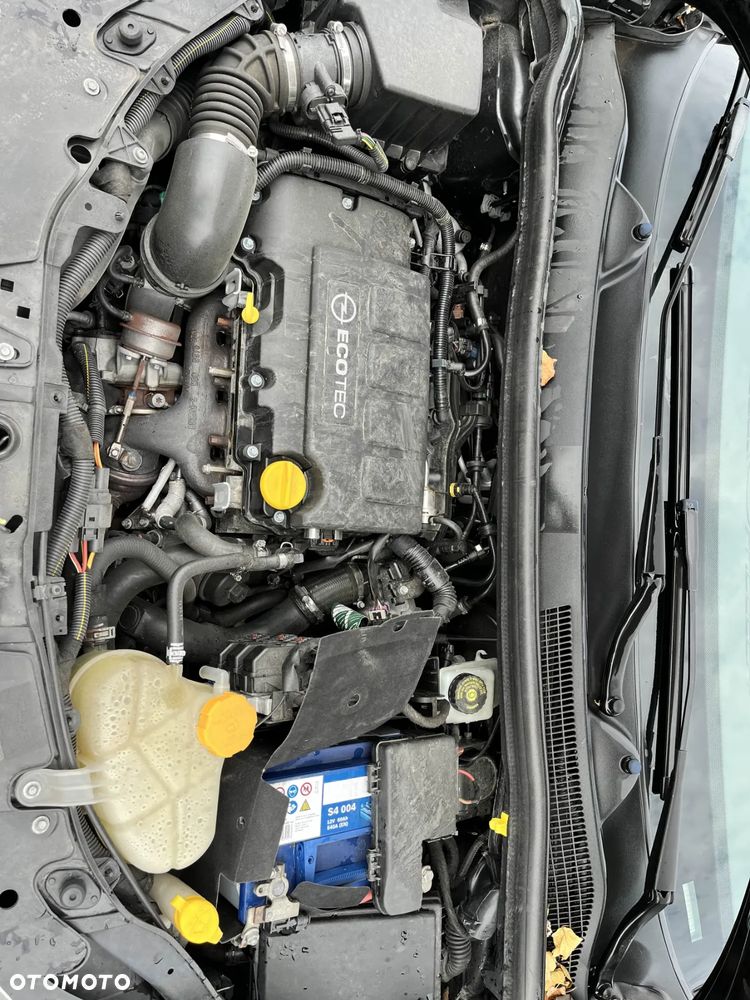 Opel Corsa 1.4 T Cosmo S&S - 15