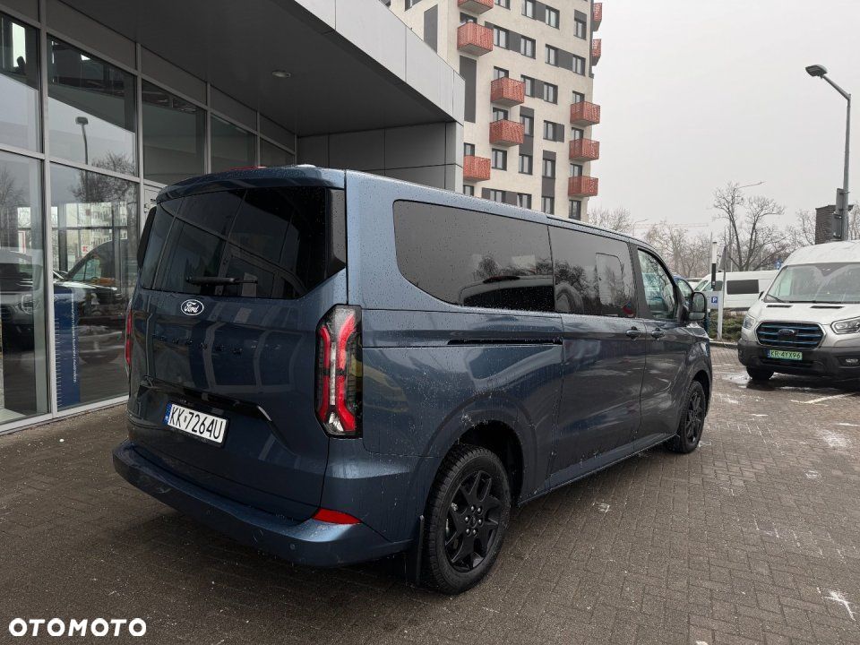 Ford Tourneo Custom - 3