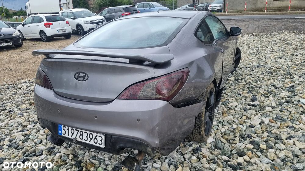 Hyundai Genesis - 14