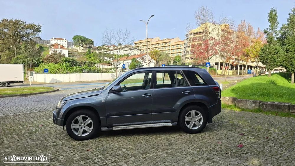 Suzuki Grand Vitara 1.9 DDiS X-Premium - 4