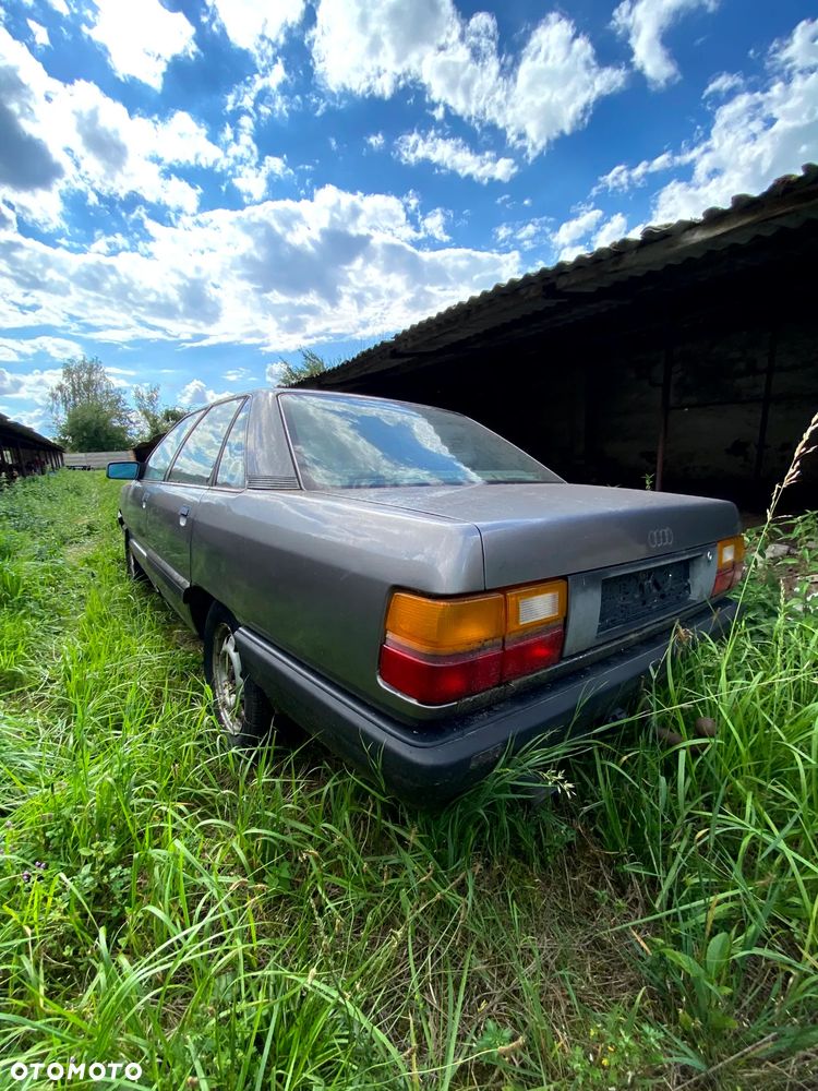 Audi 100 1.8 E - 5