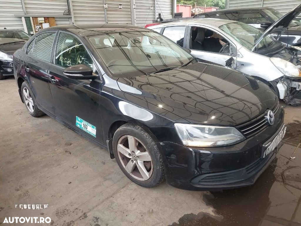 Macara geam stanga fata Volkswagen Jetta 2013 SEDAN 1.6 TDI - 13