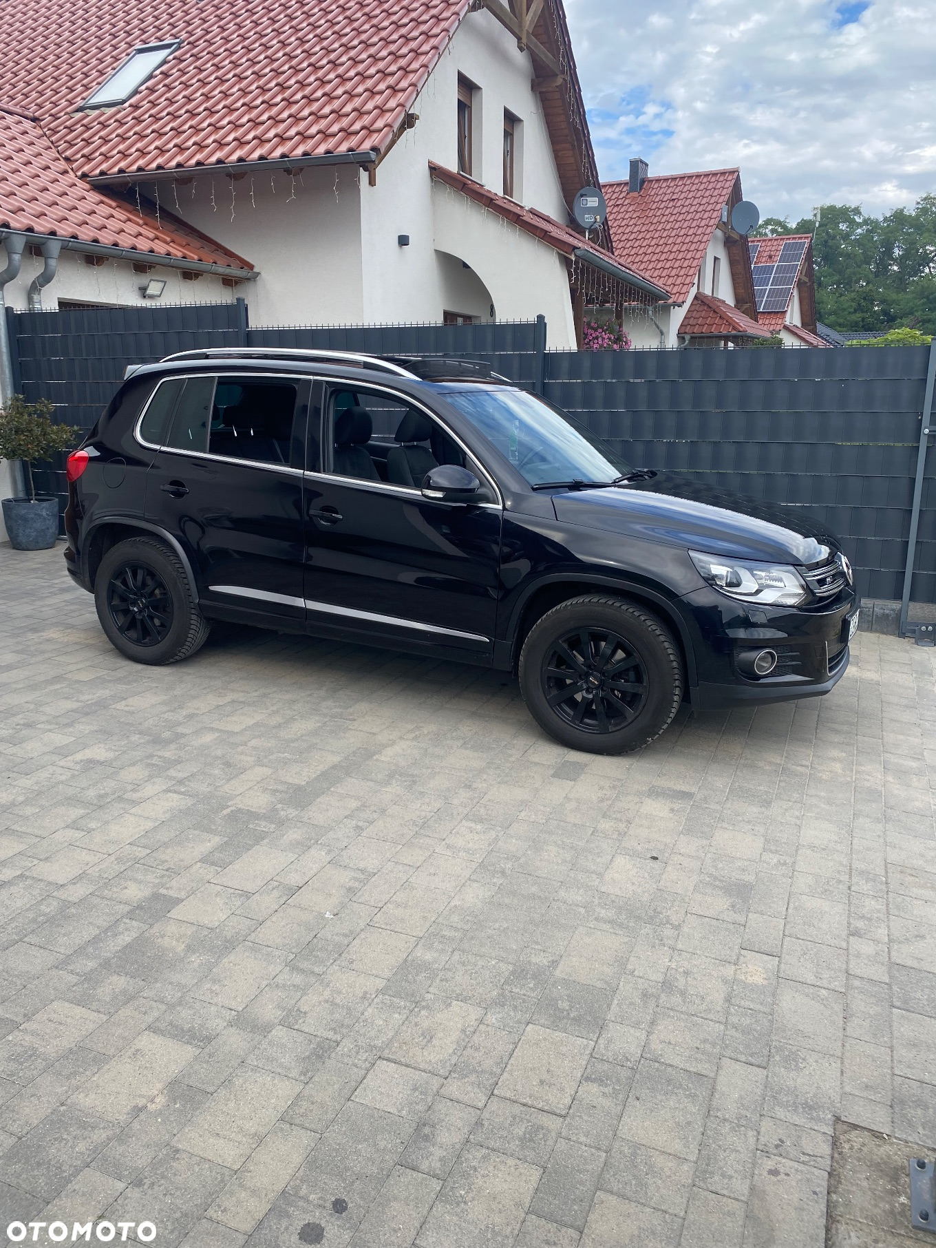 Volkswagen Tiguan 2.0 TDI 4Mot Perfectline R-Style - 9