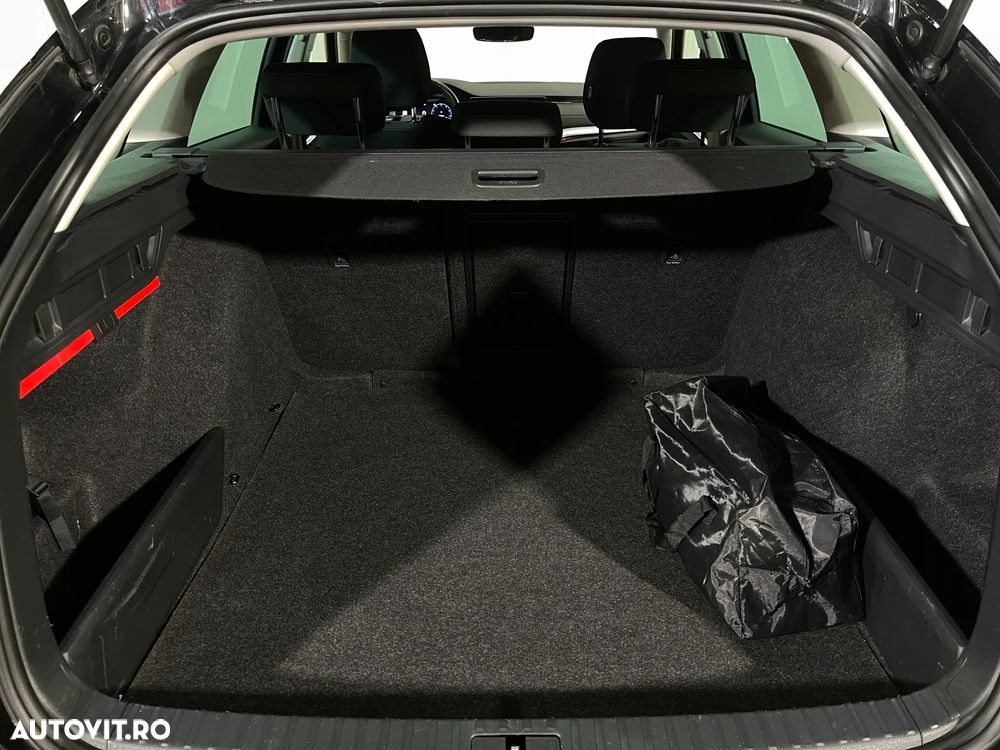 Skoda Octavia 2.0 TDI DSG Style - 12