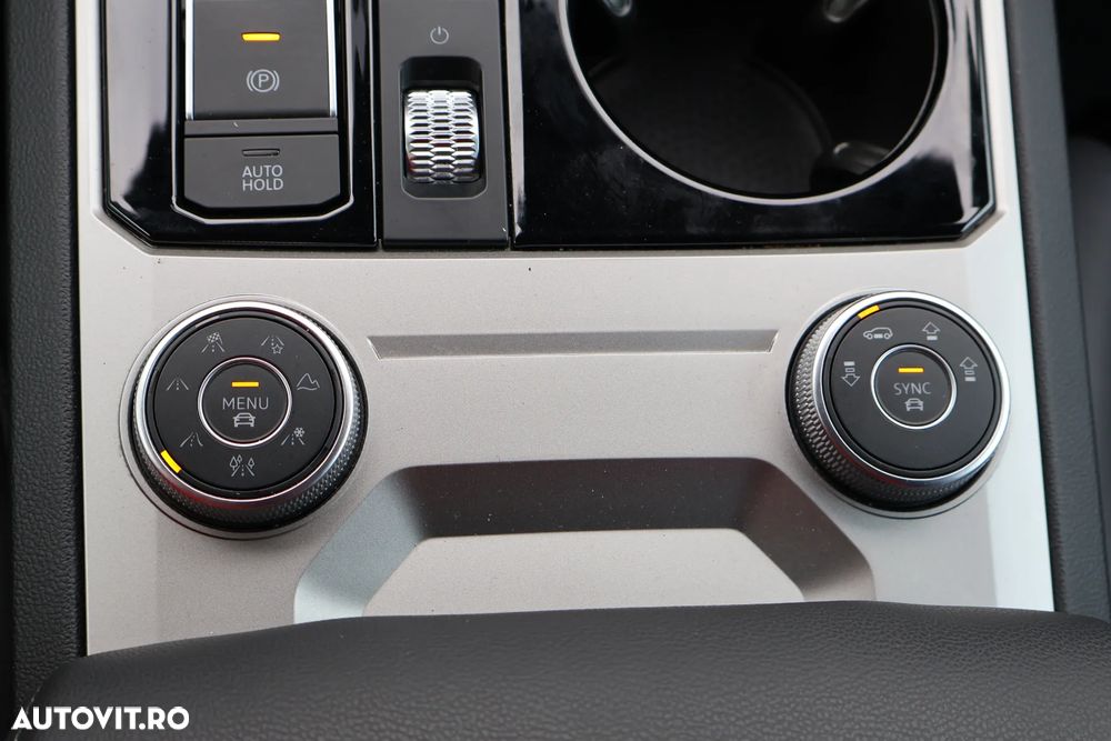 Volkswagen Touareg V6 TDI Elegance - 9