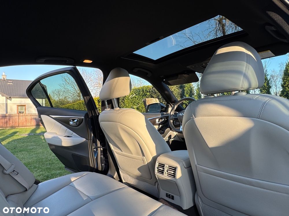Infiniti Q50 - 12