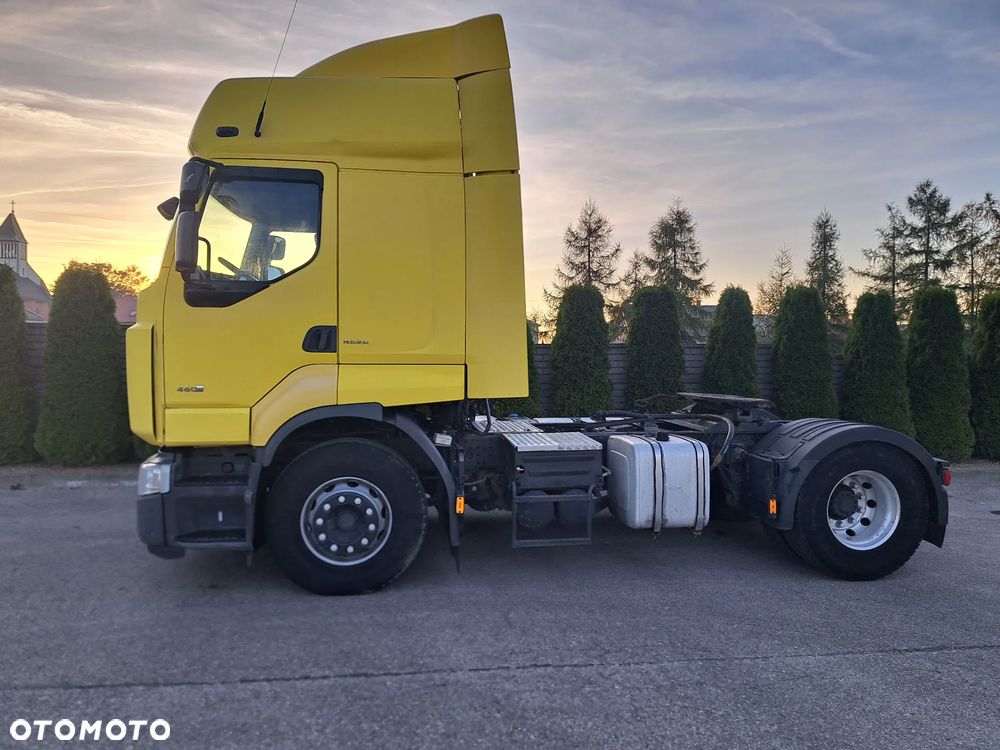 Renault Premium