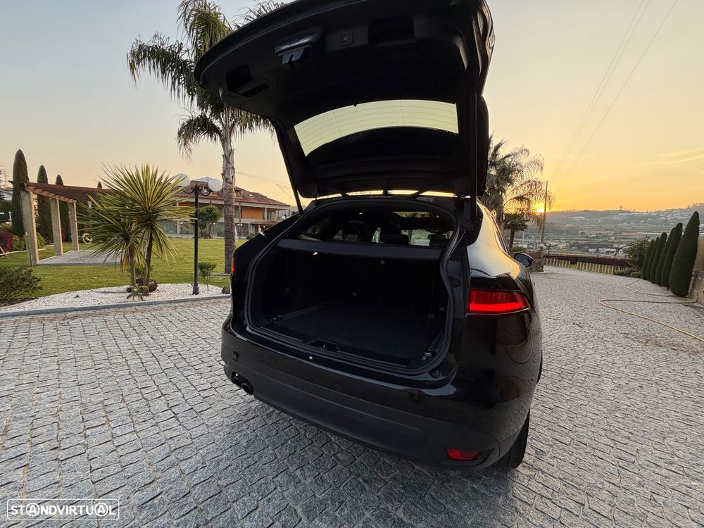 Jaguar F-Pace 20d R-Sport - 18