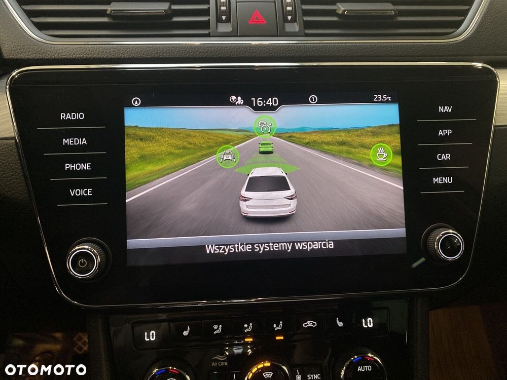 Skoda Superb 2.0 TDI SCR Ambition DSG - 19