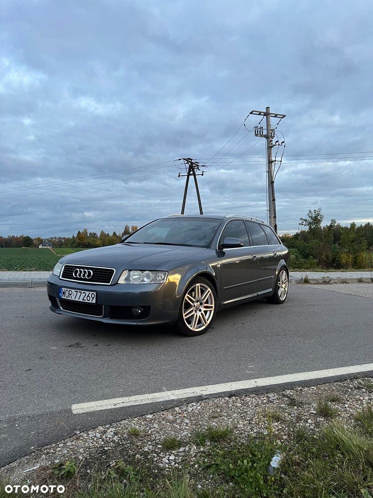 Audi A4 - 1