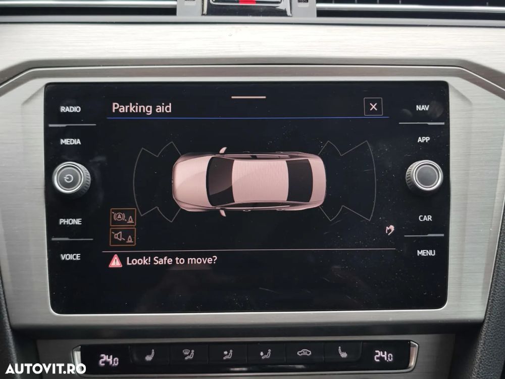 Volkswagen Passat 1.5 TSI ACT DSG Advance - 29
