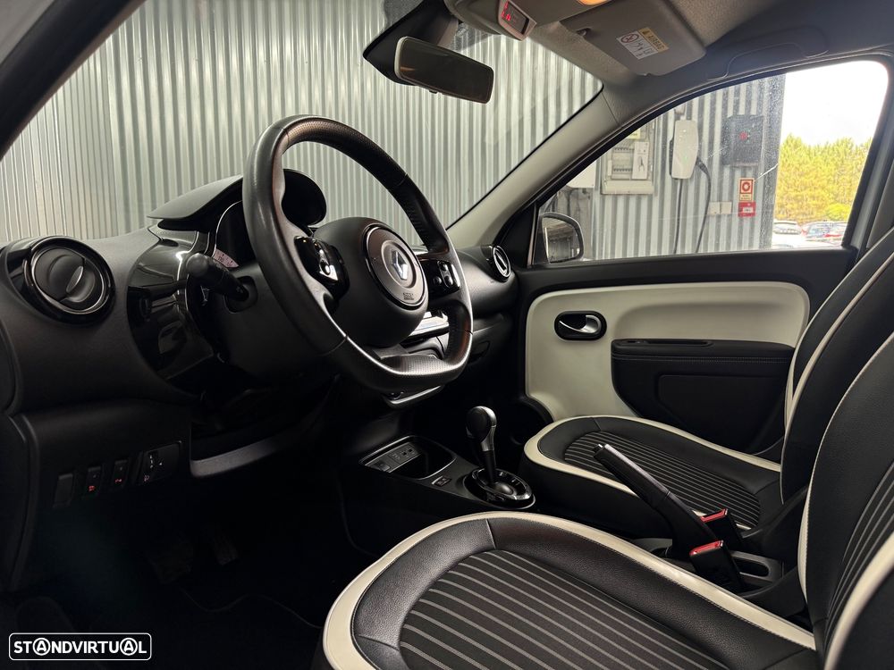 Renault Twingo E-Tech. 22 Techno - 17