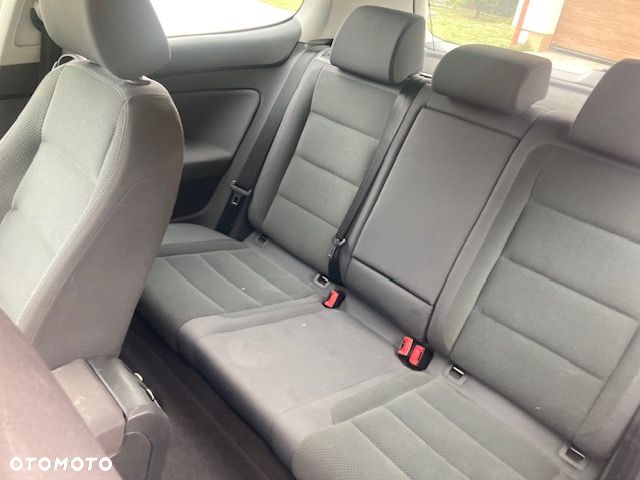 Volkswagen Golf - 11