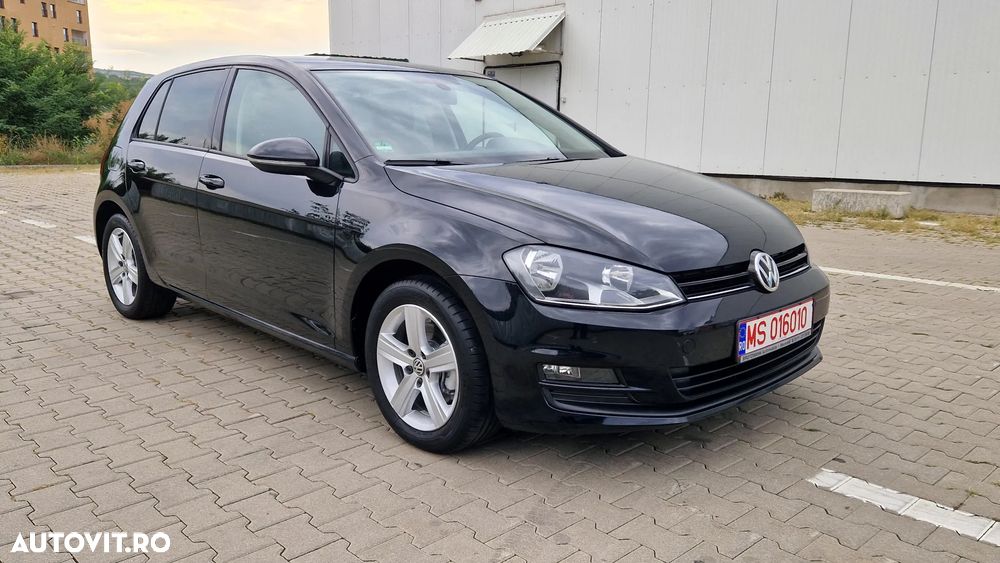Volkswagen Golf - 25