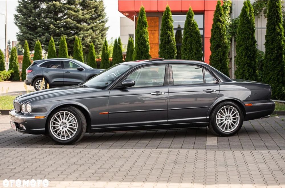 Jaguar XJR 4.2 - 9