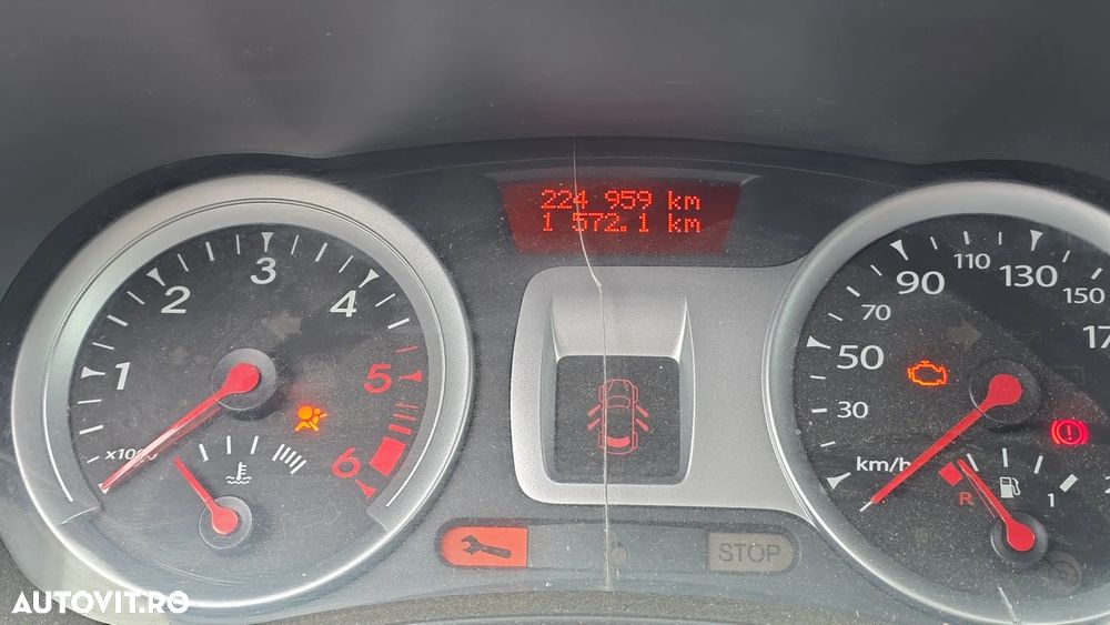 Renault Clio 1.5 dCi 90 Authentique - 5
