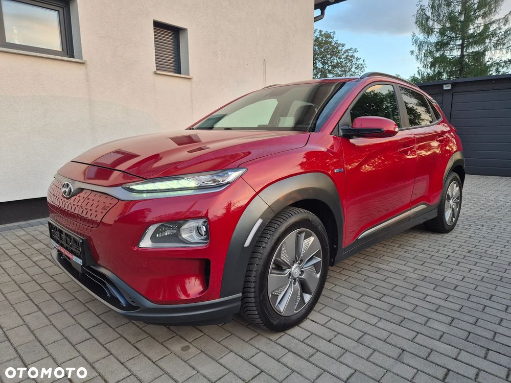 Hyundai Kona 64kWh Premium - 1