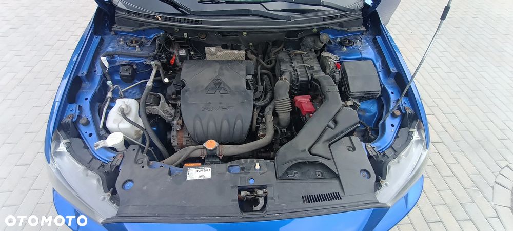 Mitsubishi Lancer 1.6 Inform - 16