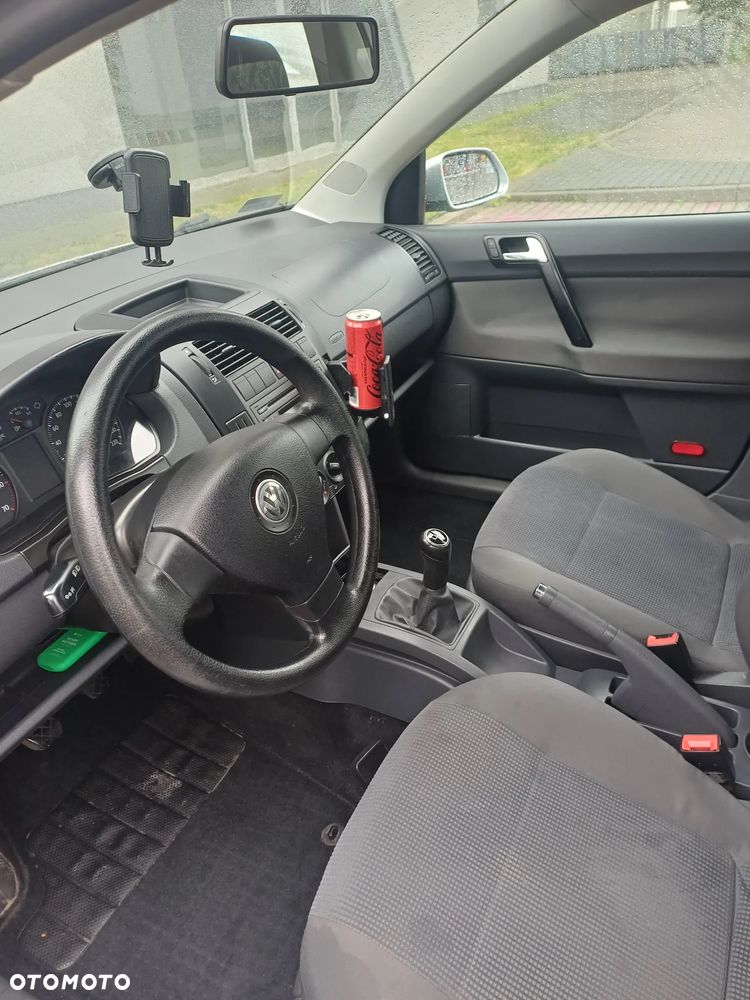 Volkswagen Polo 2007 photo 2