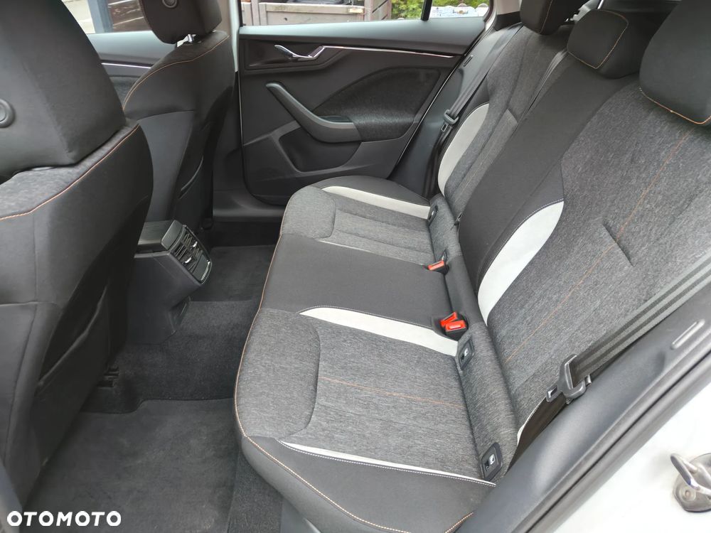 Skoda Kamiq 1.0 TGI G-TEC Style - 23