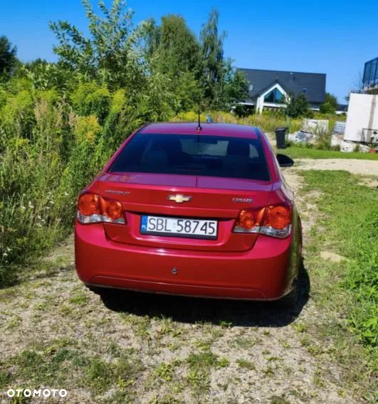 Chevrolet Cruze 1.6 Base - 16