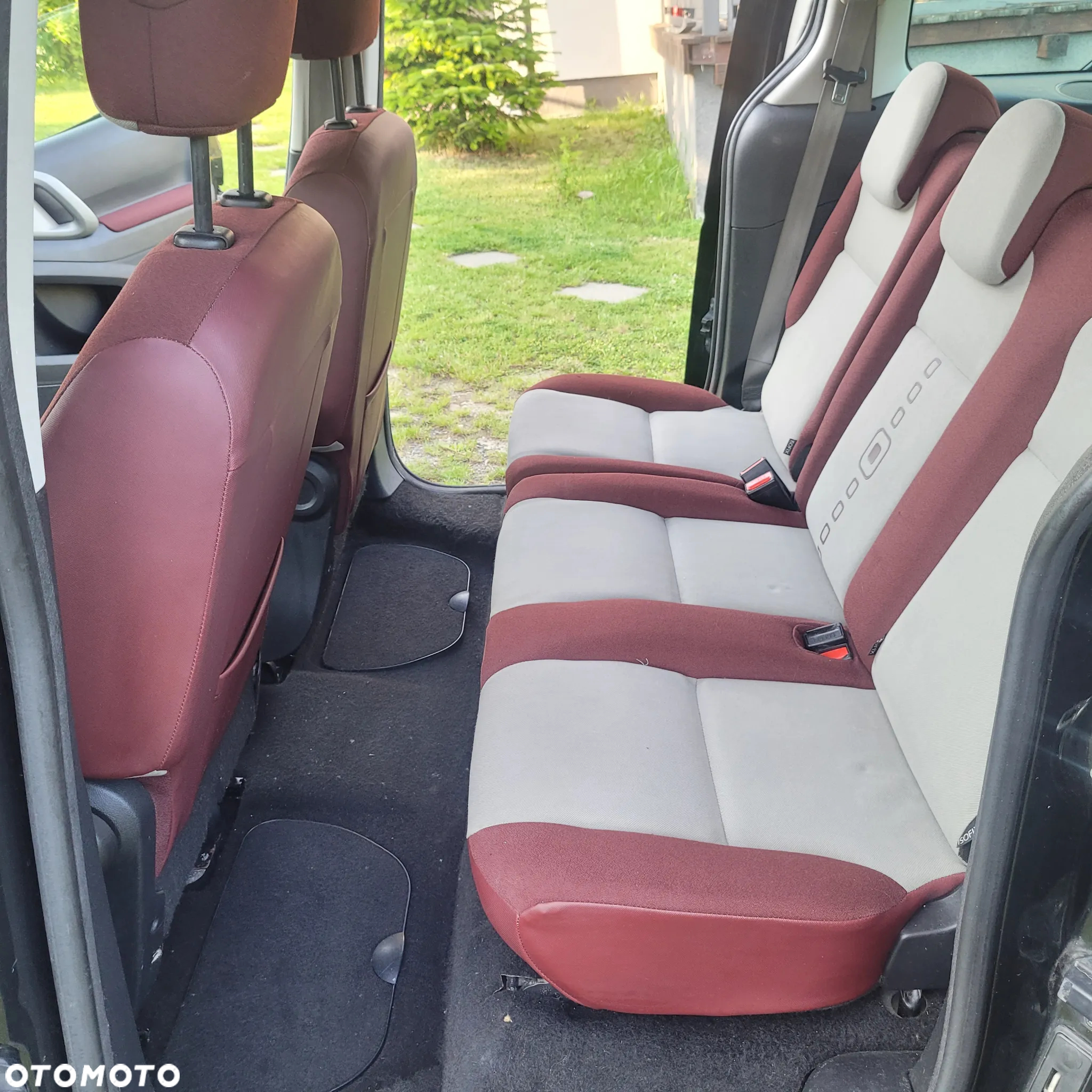 Citroën Berlingo II 1.6 HDi Multispace - 10