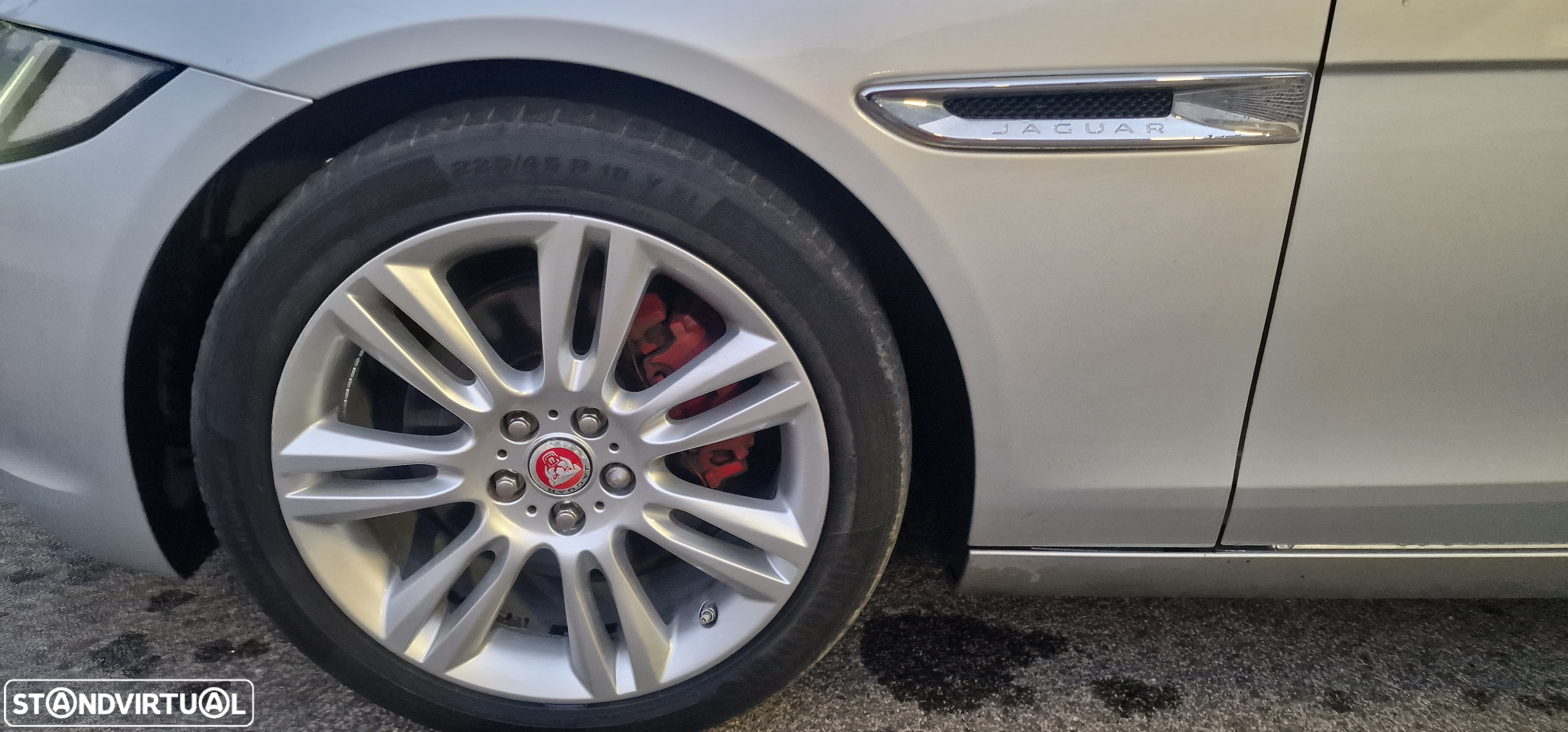 Jaguar XE 2.0 D Prestige Aut. - 14