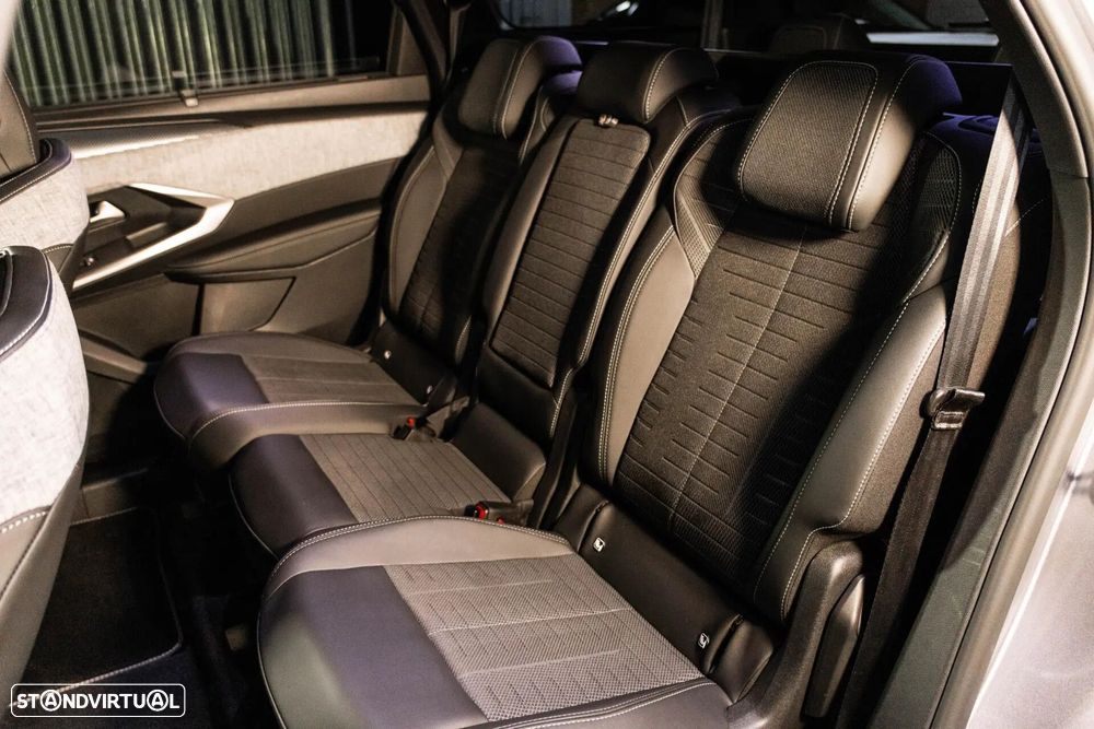 Peugeot E-5008 73 kWh GT - 41