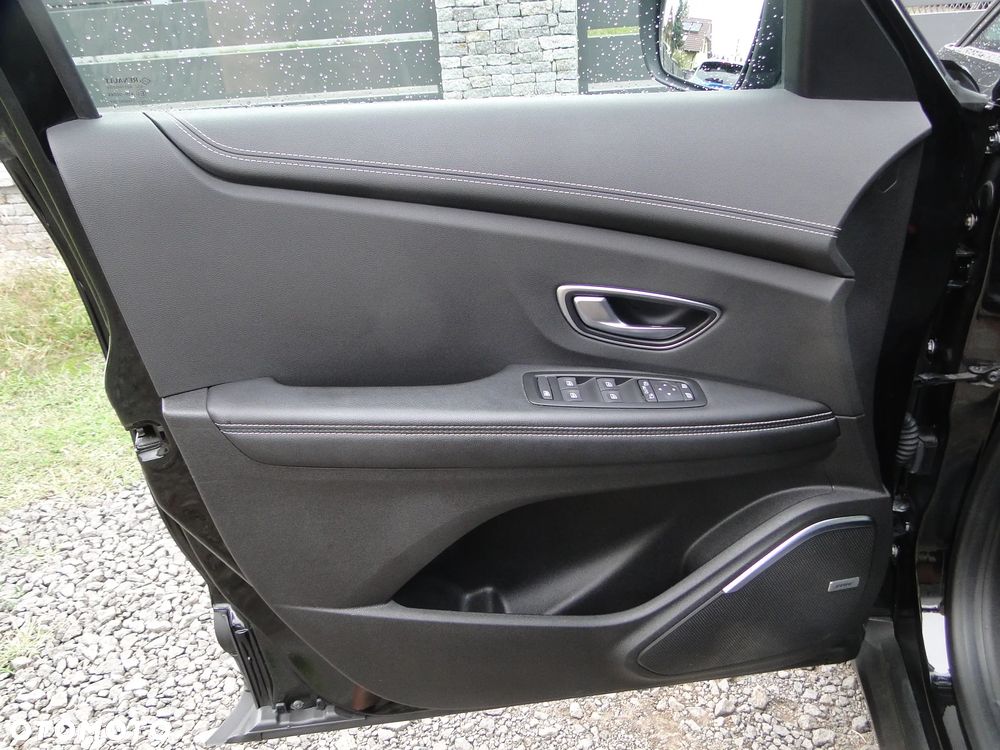 Renault Grand Scenic - 22