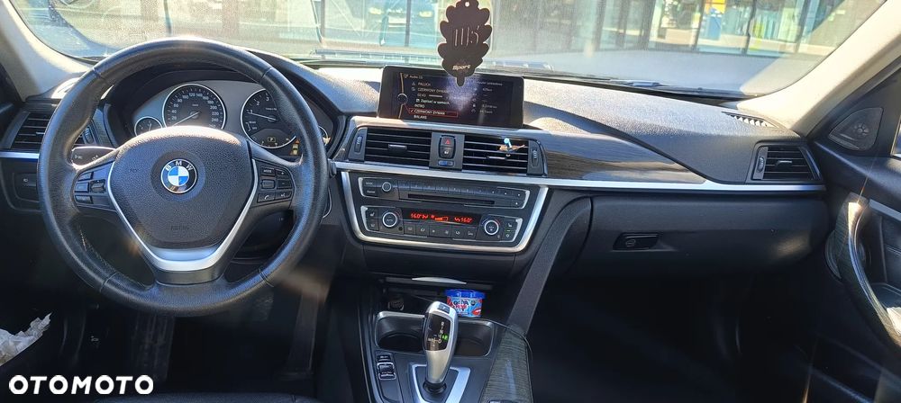 BMW Seria 3 328i Luxury Line - 7