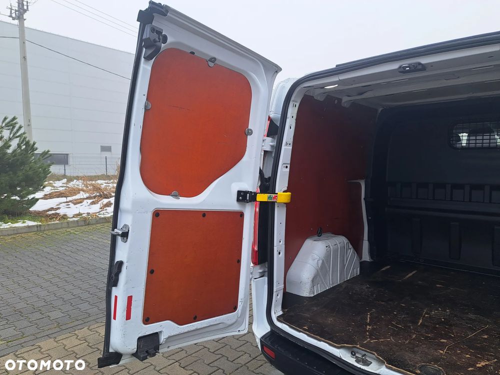 Ford Transit Custom 310 L2H1 Ambiente - 23