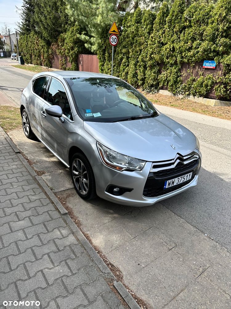 Citroën DS4 e-HDi 110 SoChic - 1