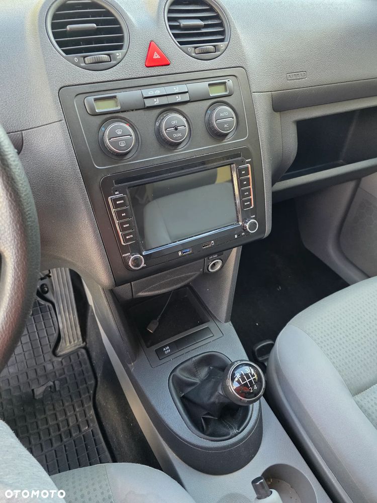 Volkswagen Caddy - 18