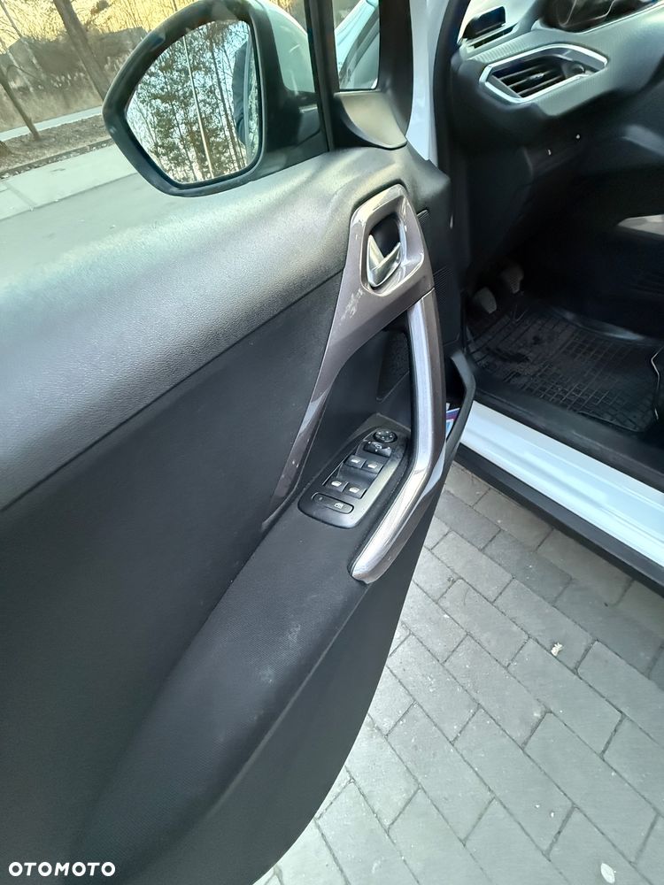 Peugeot 2008 1.2 Pure Tech Active EU6 - 6