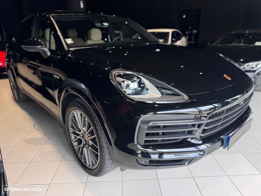 Porsche Cayenne E-Hybrid Platinum Edition - 3