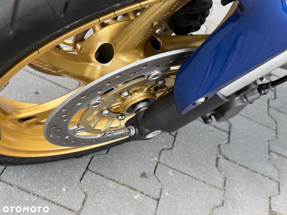 Honda Hornet - 37