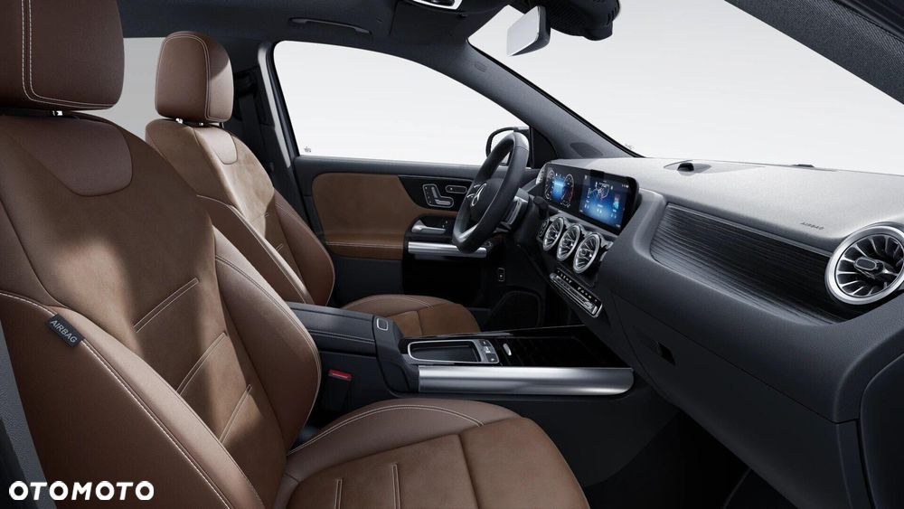 Mercedes-Benz GLA 200 4-Matic AMG Line - 11
