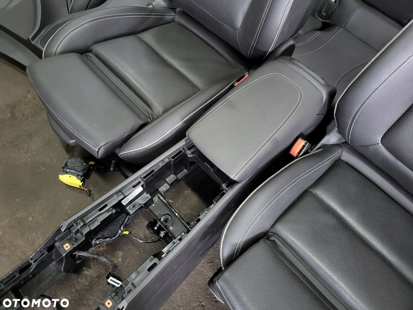 fotel fotele pompowane boczek boczki kanapa OPEL INSIGNIA B HB elite uk - 14