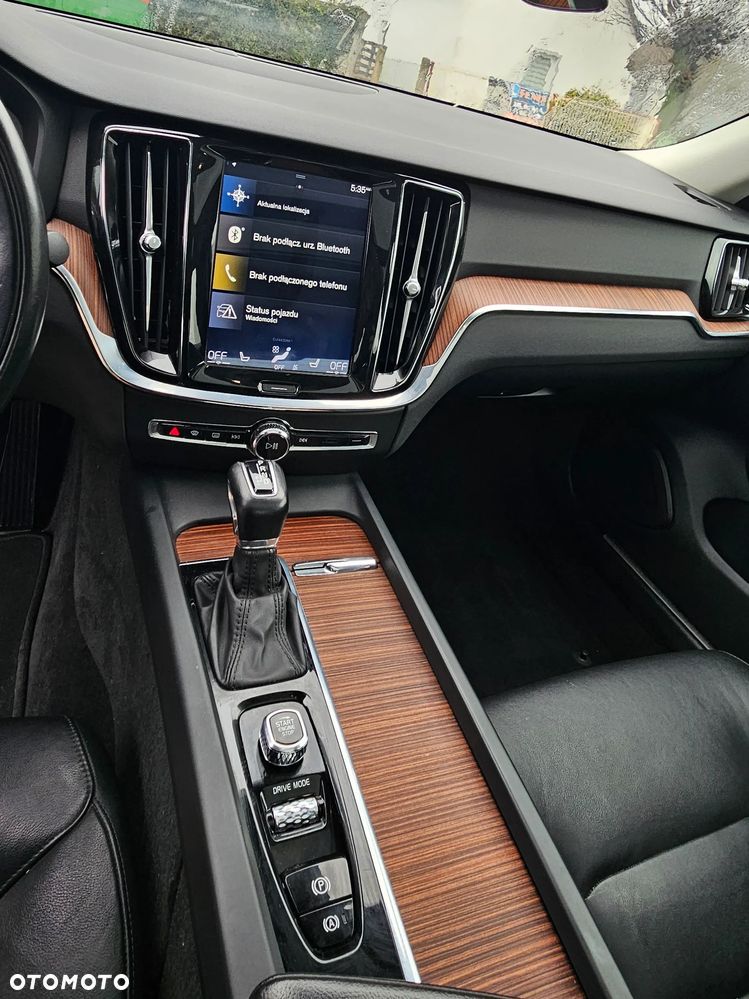 Volvo S60 T6 AWD Momentum Pro - 11