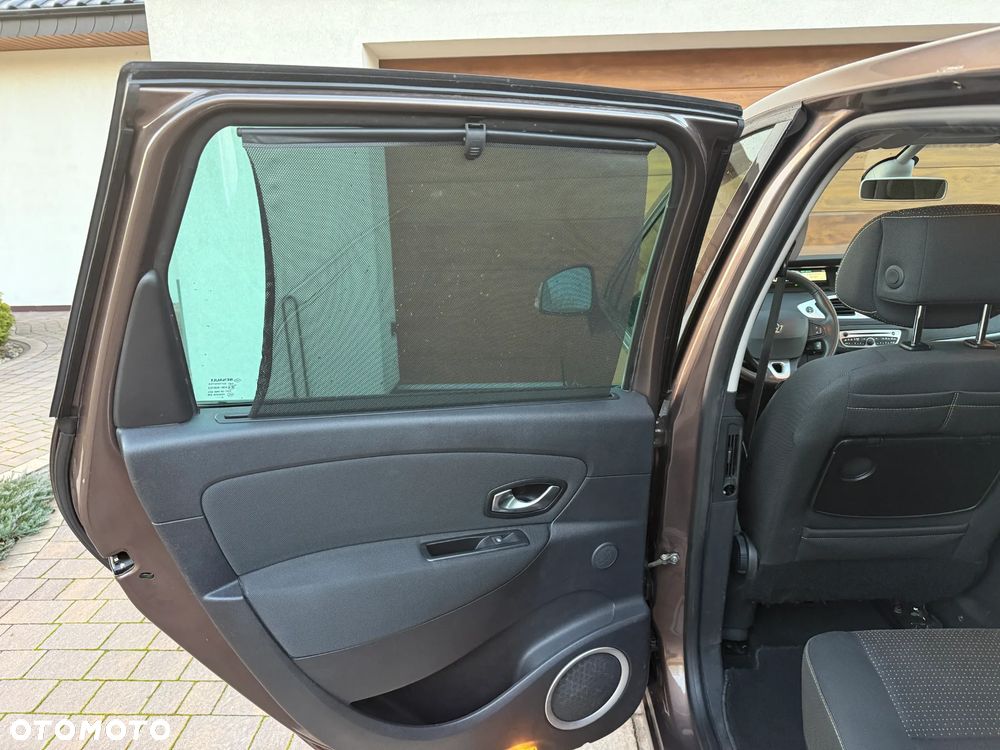 Renault Grand Scenic - 22