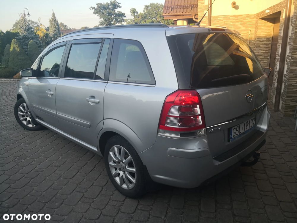 Opel Zafira 1.8 Enjoy - 17