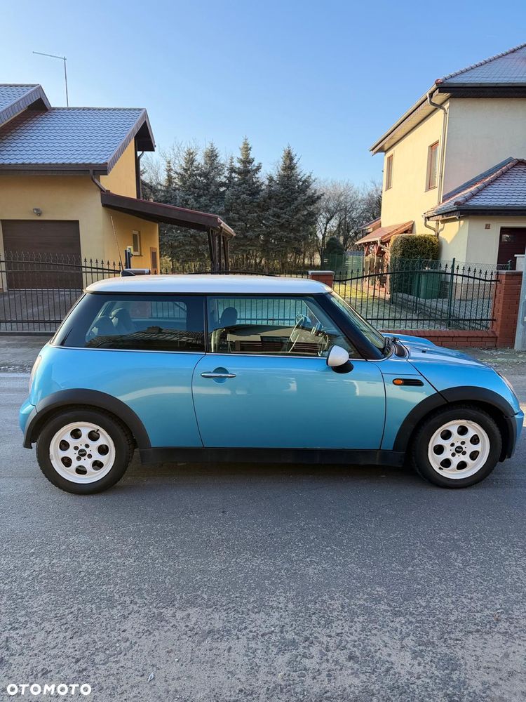 MINI Cooper Seven - 6